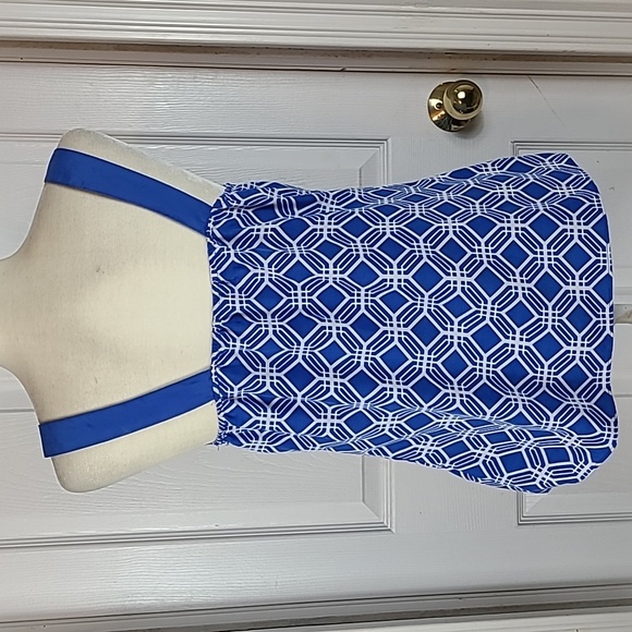 Banana Republic Summer Blouse - Picture 5 of 10